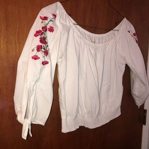 Floral Mid-length Sleeved Crop Top